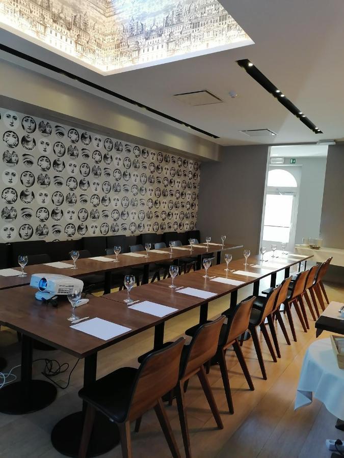 Square Hotel Κόρτρικ Εξωτερικό φωτογραφία