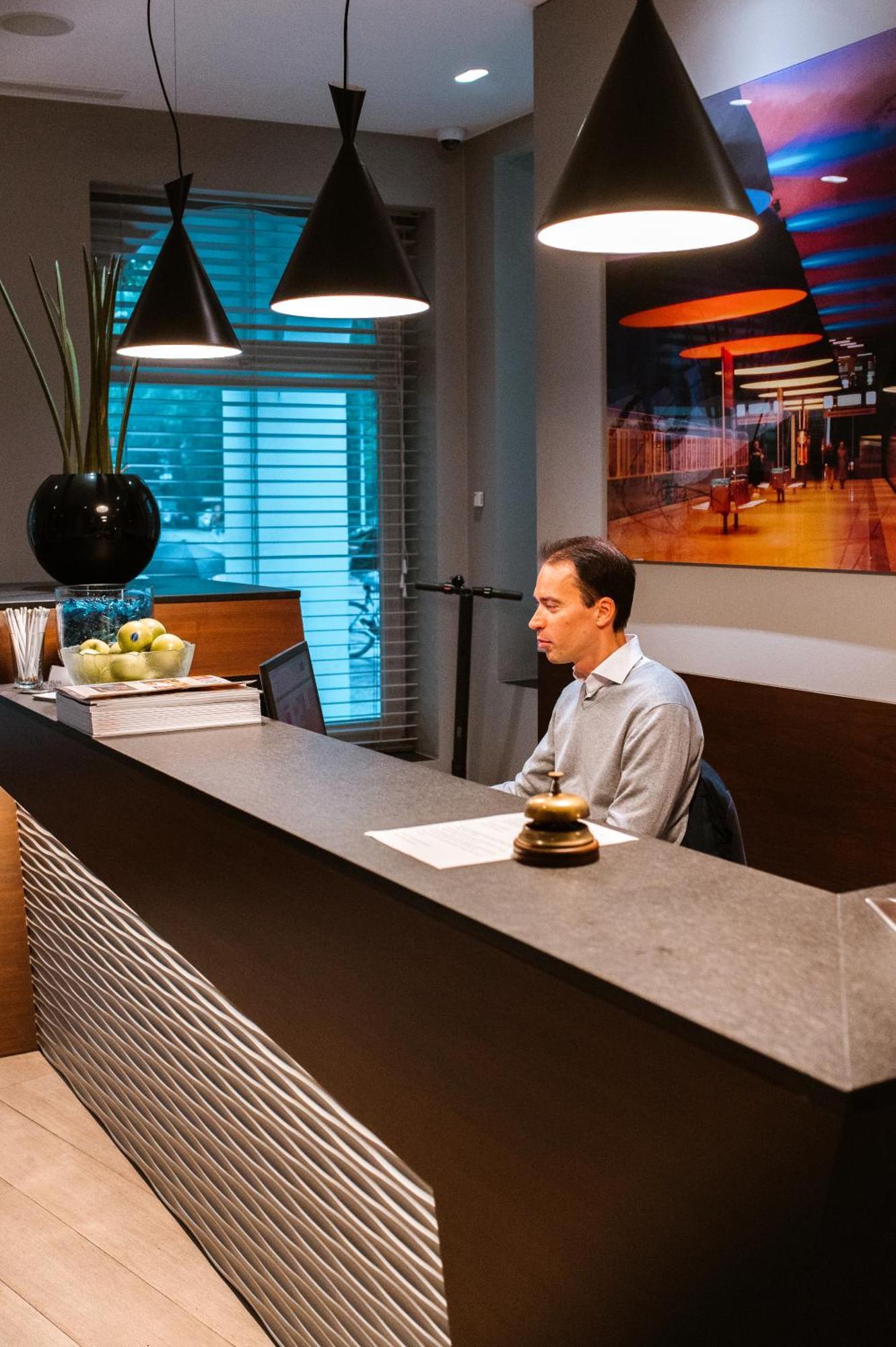 Square Hotel Κόρτρικ Εξωτερικό φωτογραφία