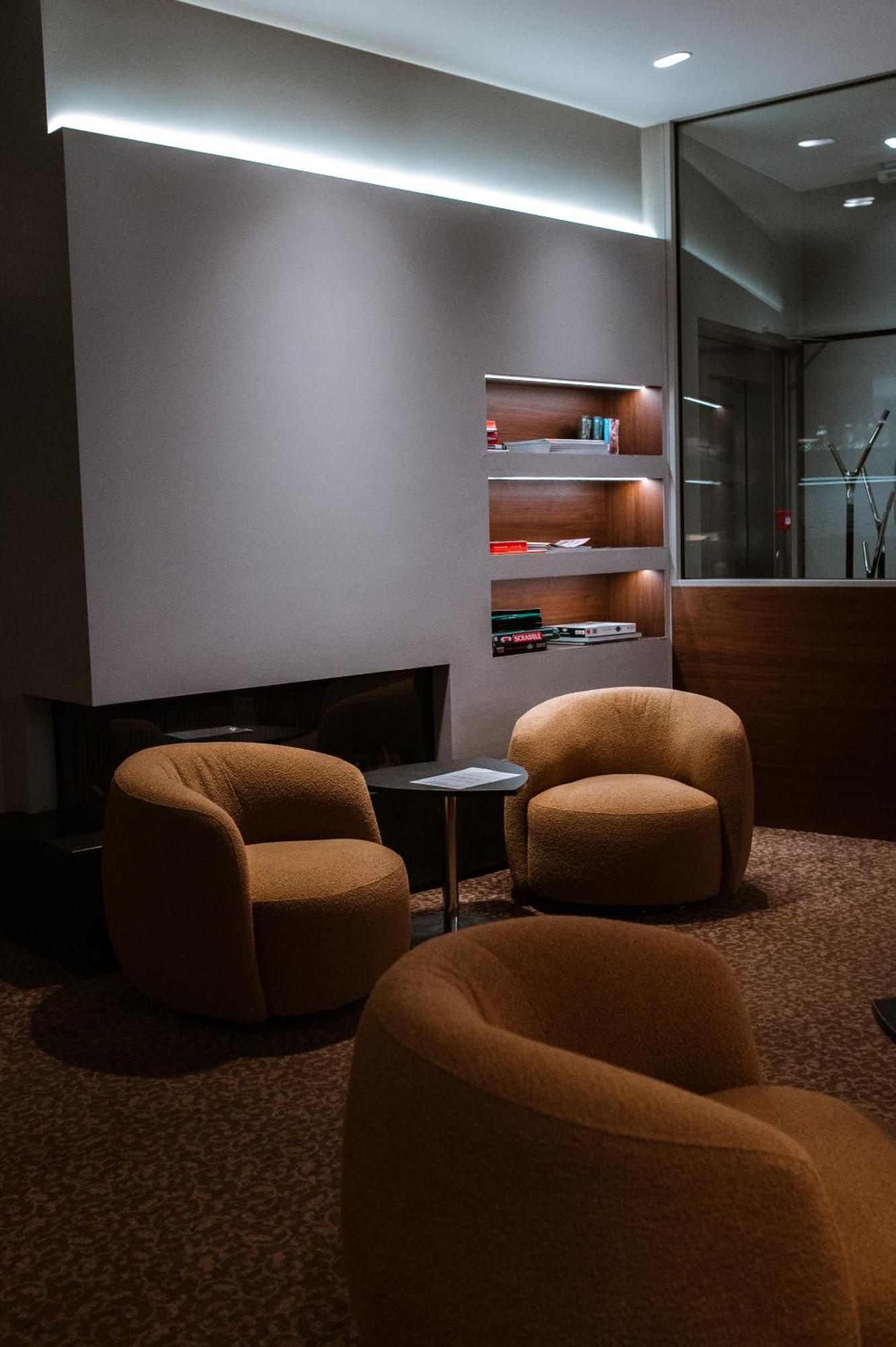 Square Hotel Κόρτρικ Εξωτερικό φωτογραφία
