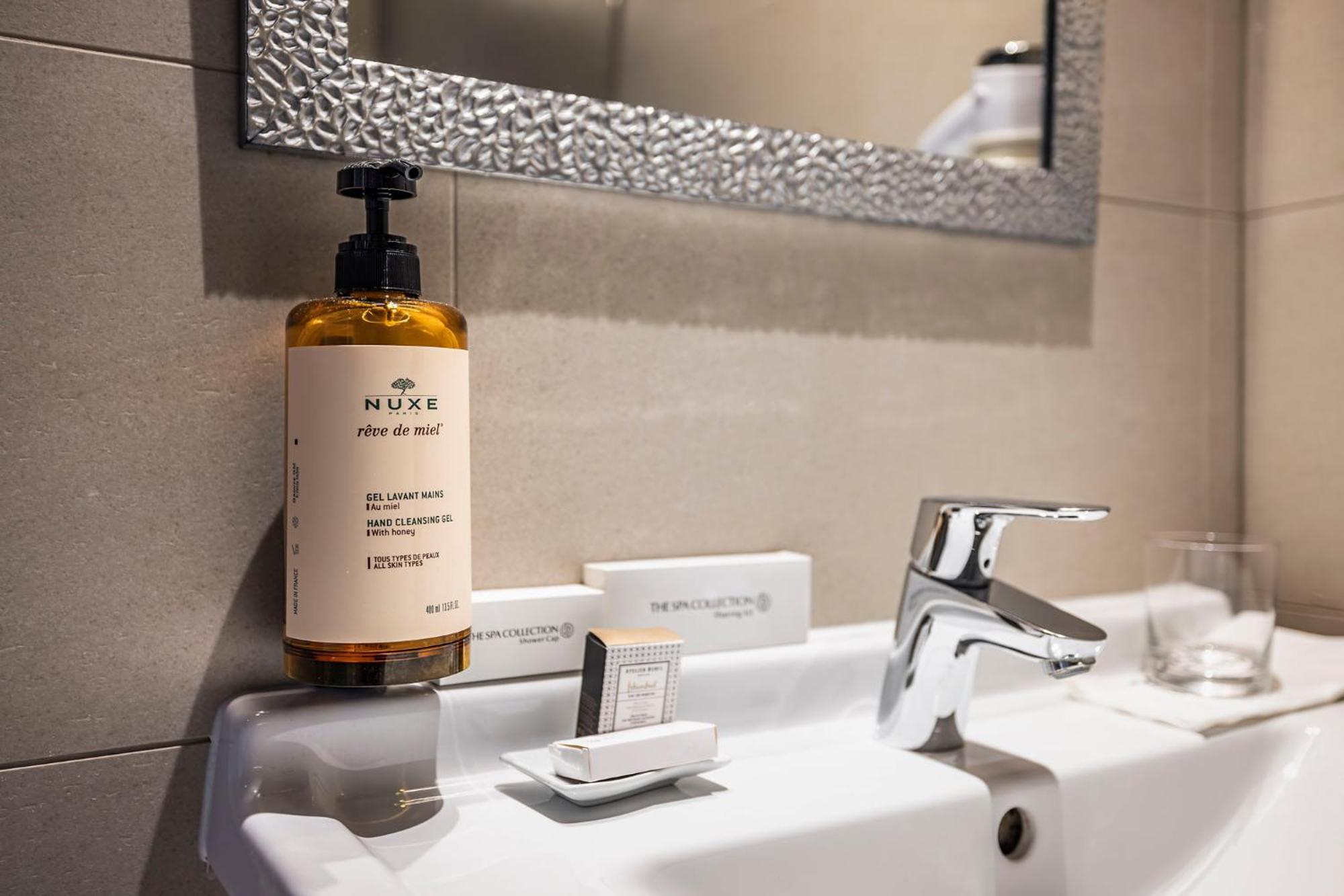 Square Hotel Κόρτρικ Εξωτερικό φωτογραφία