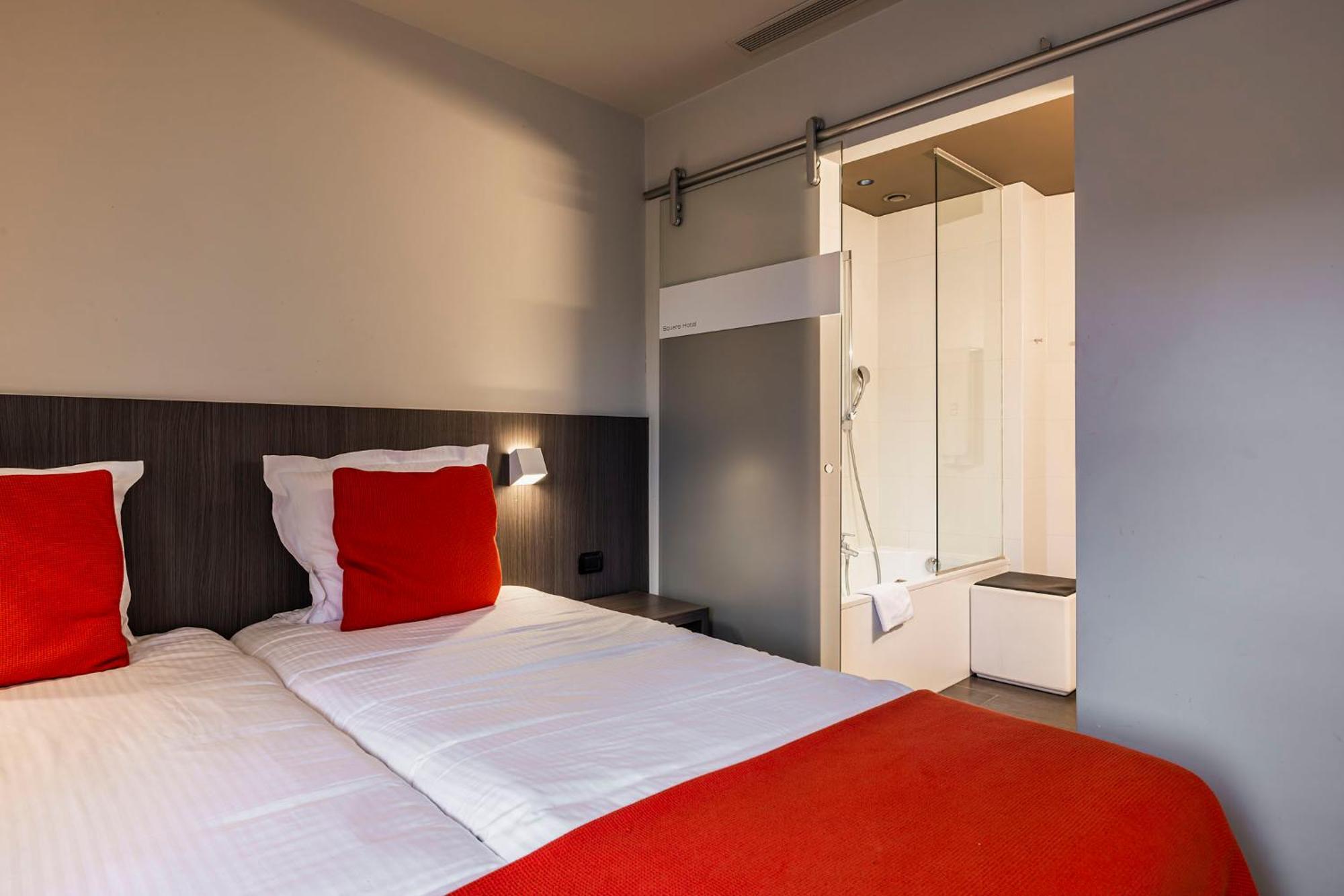 Square Hotel Κόρτρικ Εξωτερικό φωτογραφία