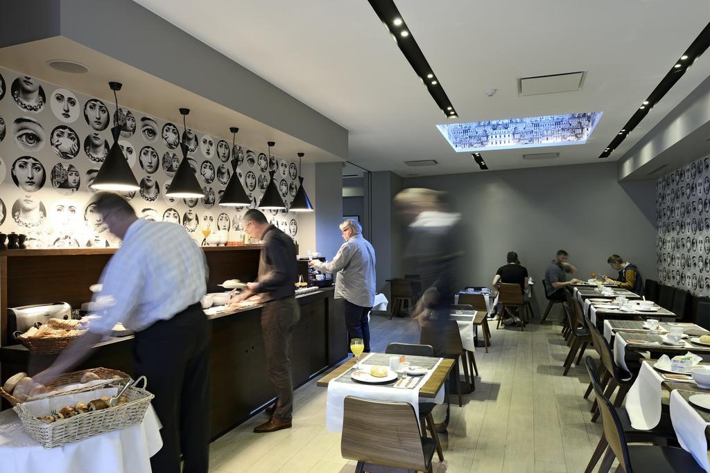 Square Hotel Κόρτρικ Εξωτερικό φωτογραφία