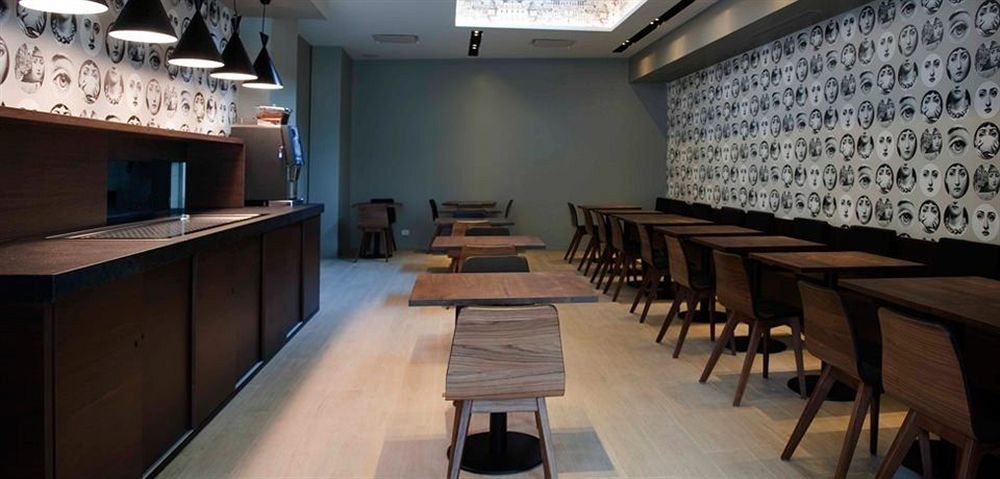 Square Hotel Κόρτρικ Εξωτερικό φωτογραφία