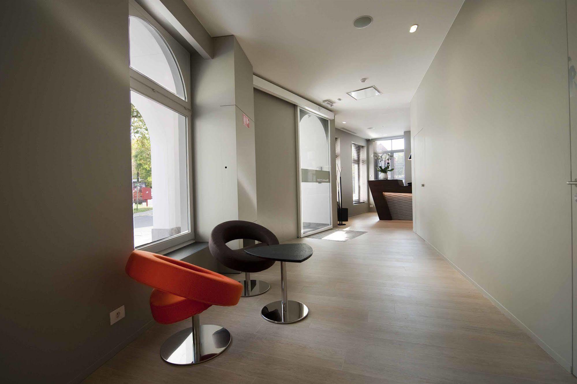 Square Hotel Κόρτρικ Εξωτερικό φωτογραφία