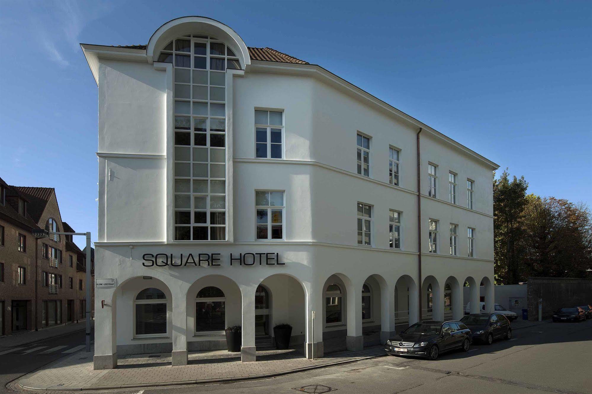 Square Hotel Κόρτρικ Εξωτερικό φωτογραφία